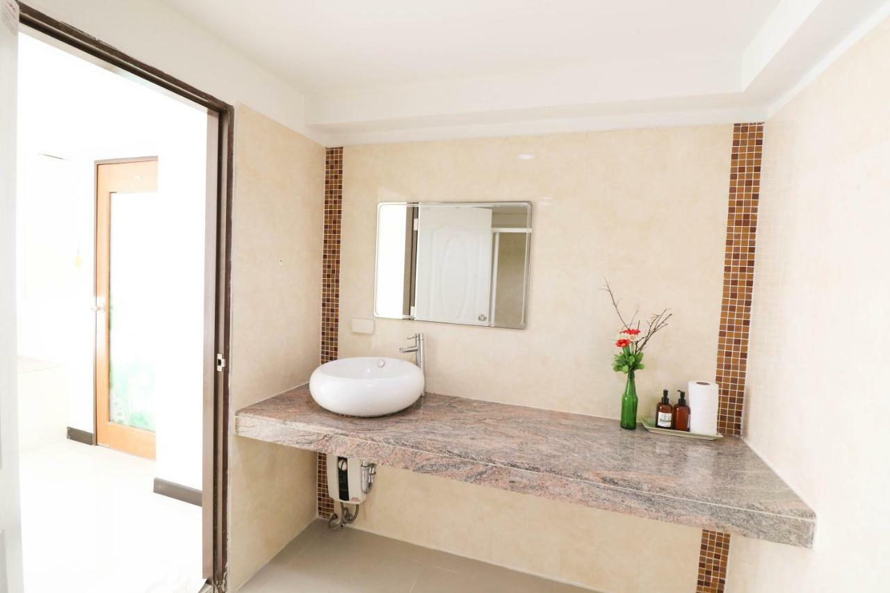 Baansabai Ramaiv Aparthotel กรุงเทพมหานคร ภายนอก รูปภาพ